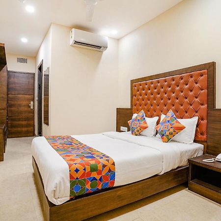Fabhotel Vertigo Suites - Nr Bkc Bombay Exterior foto